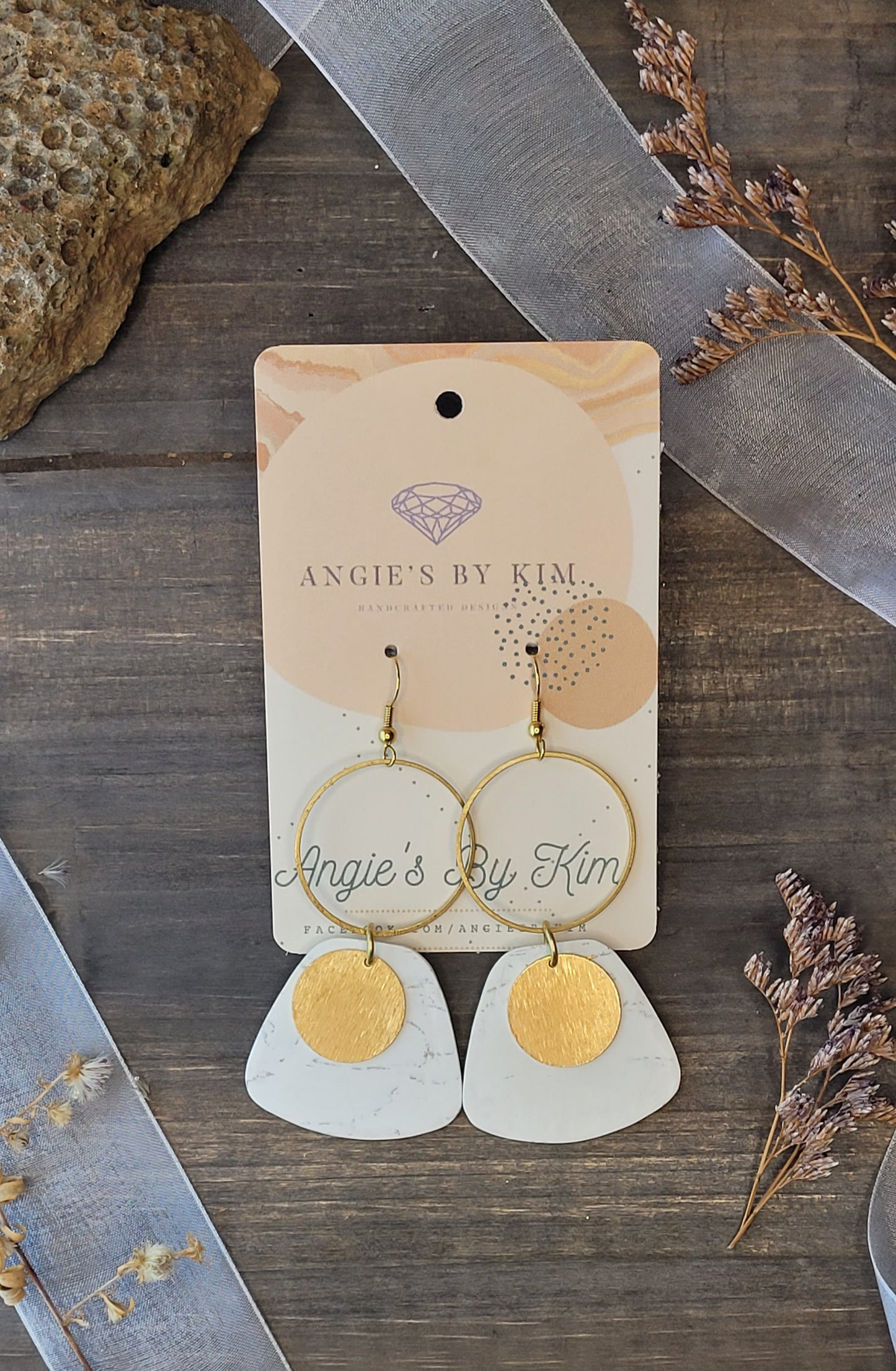 White and Gold Everest Around The Globe Dangle Earrings